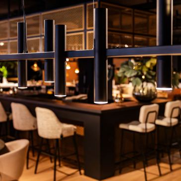 1300 - Stelvio hanging lamp 140cm - 8 tubes - 10 lights